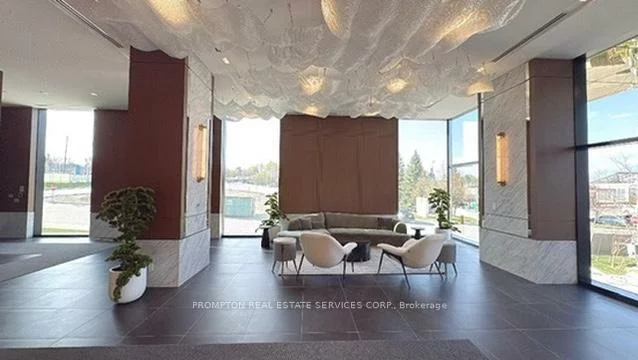 75, Billes, Bayview Village, Toronto