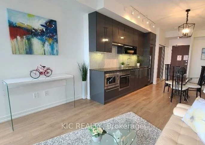 115, Mcmahon, Bayview Village, Toronto