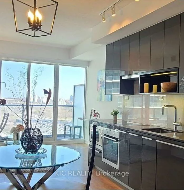 115, Mcmahon, Bayview Village, Toronto
