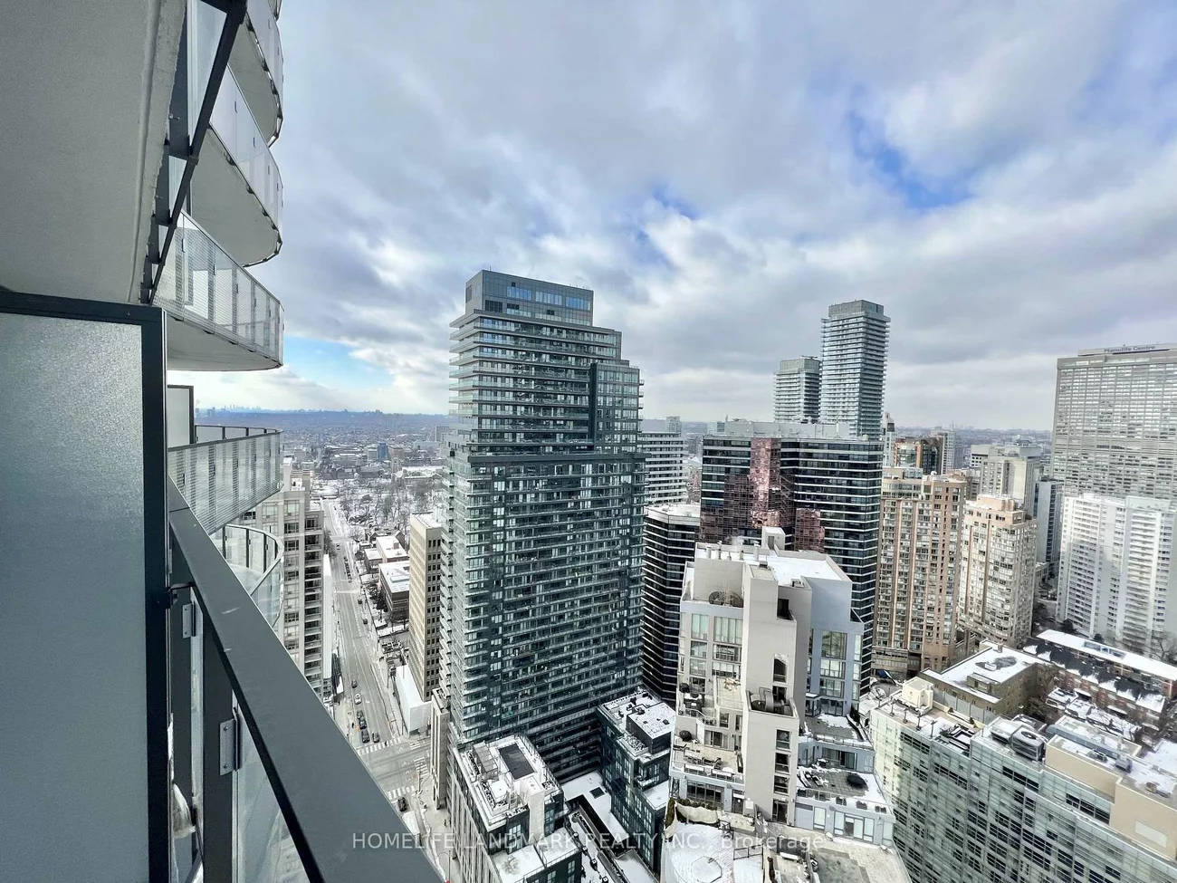 11, Wellesley, Bay Street Corridor, Toronto