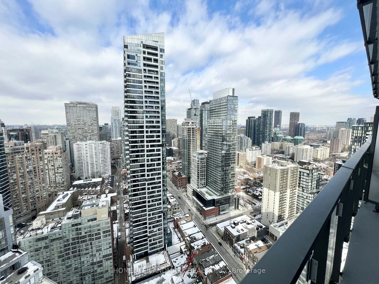 11, Wellesley, Bay Street Corridor, Toronto