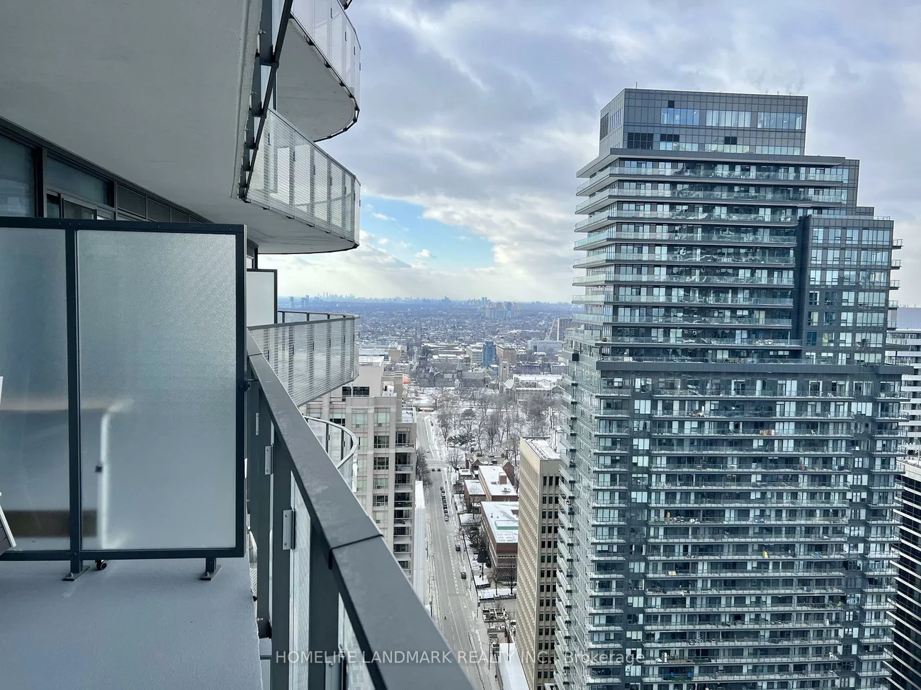 11, Wellesley, Bay Street Corridor, Toronto