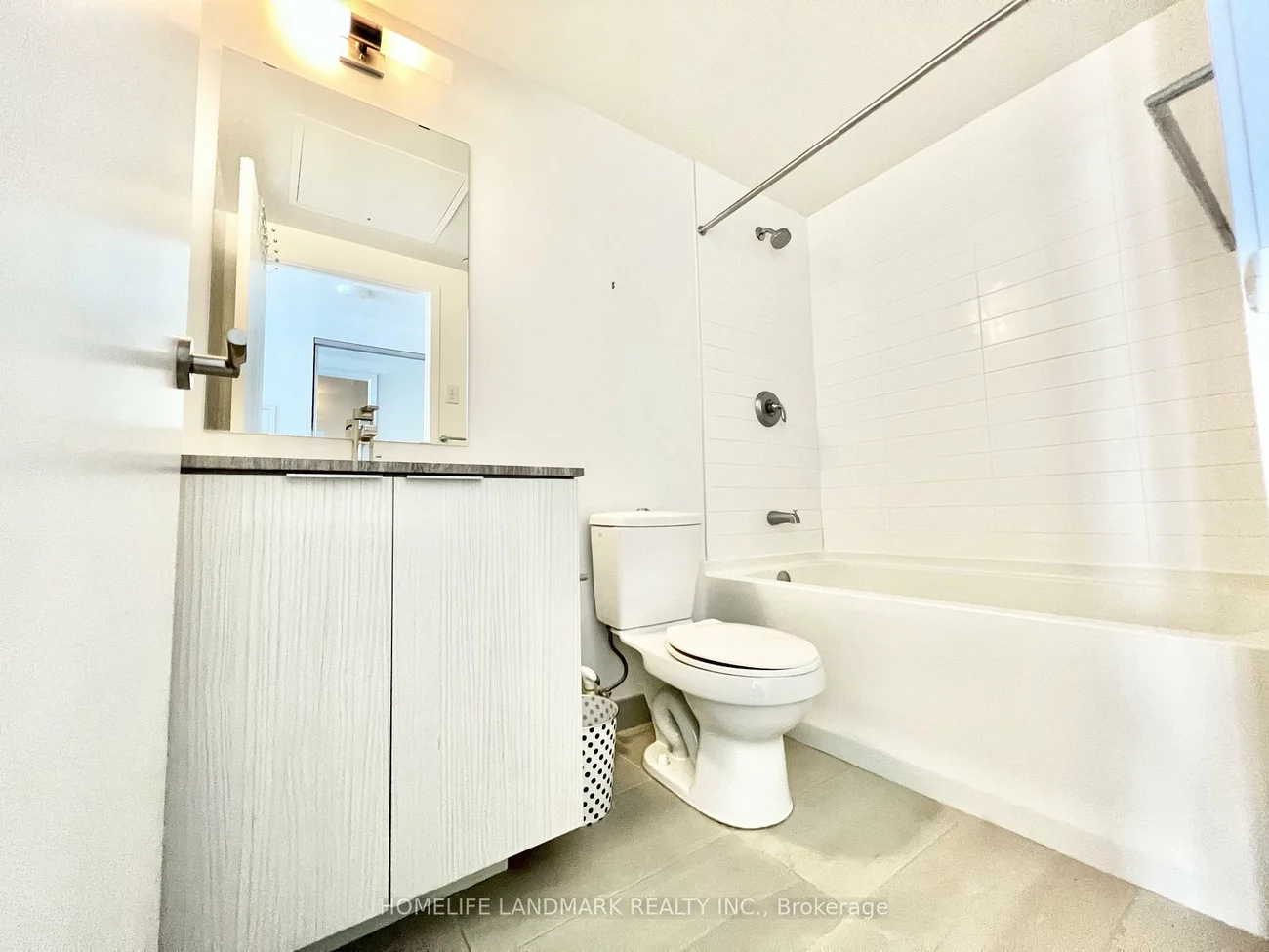 11, Wellesley, Bay Street Corridor, Toronto