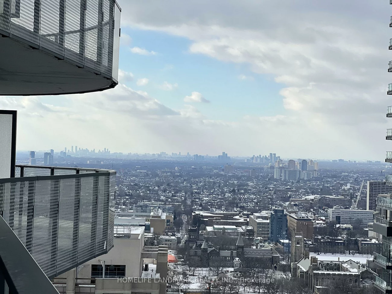 11, Wellesley, Bay Street Corridor, Toronto