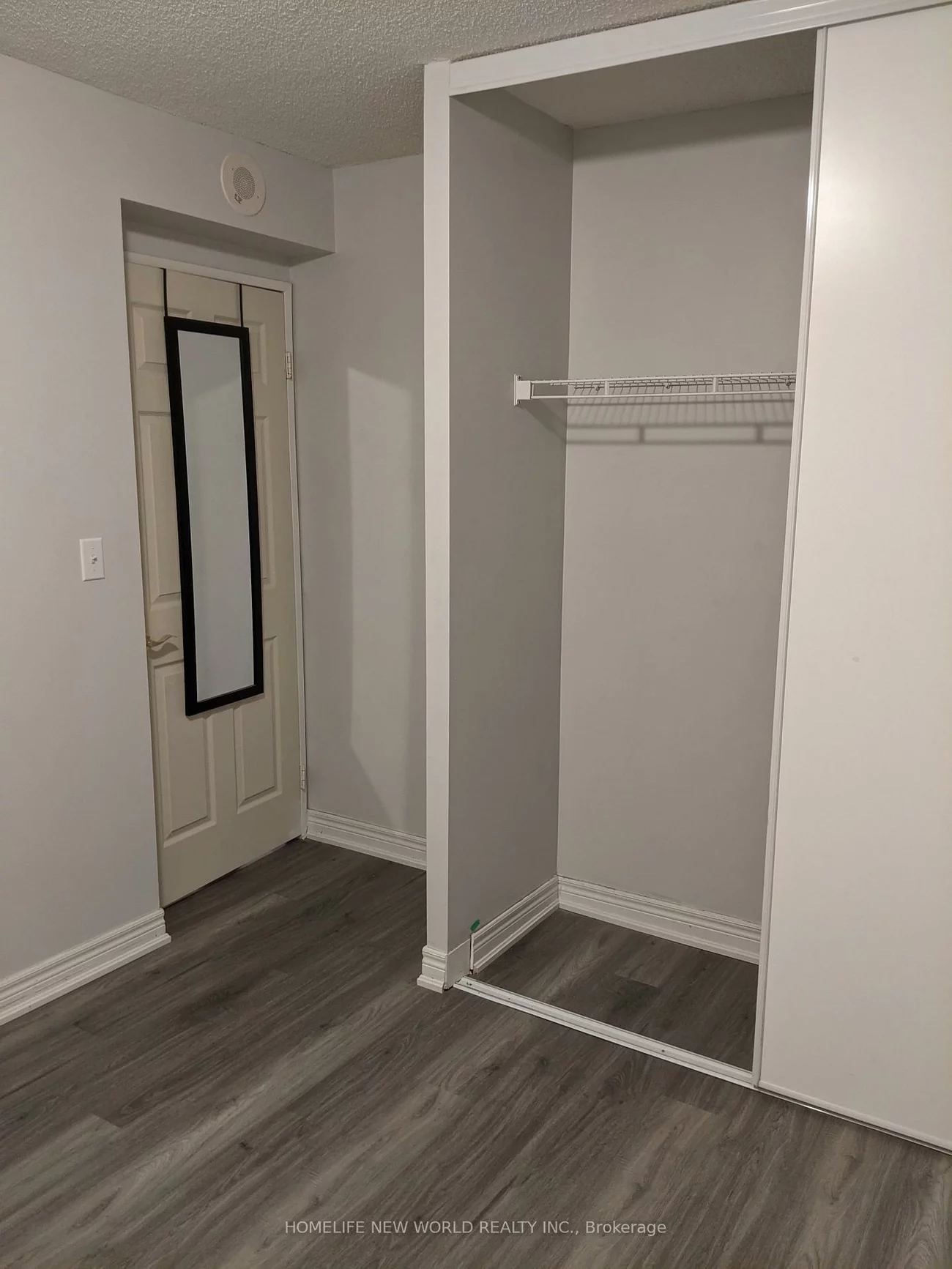 23, Hollywood, Willowdale East, Toronto