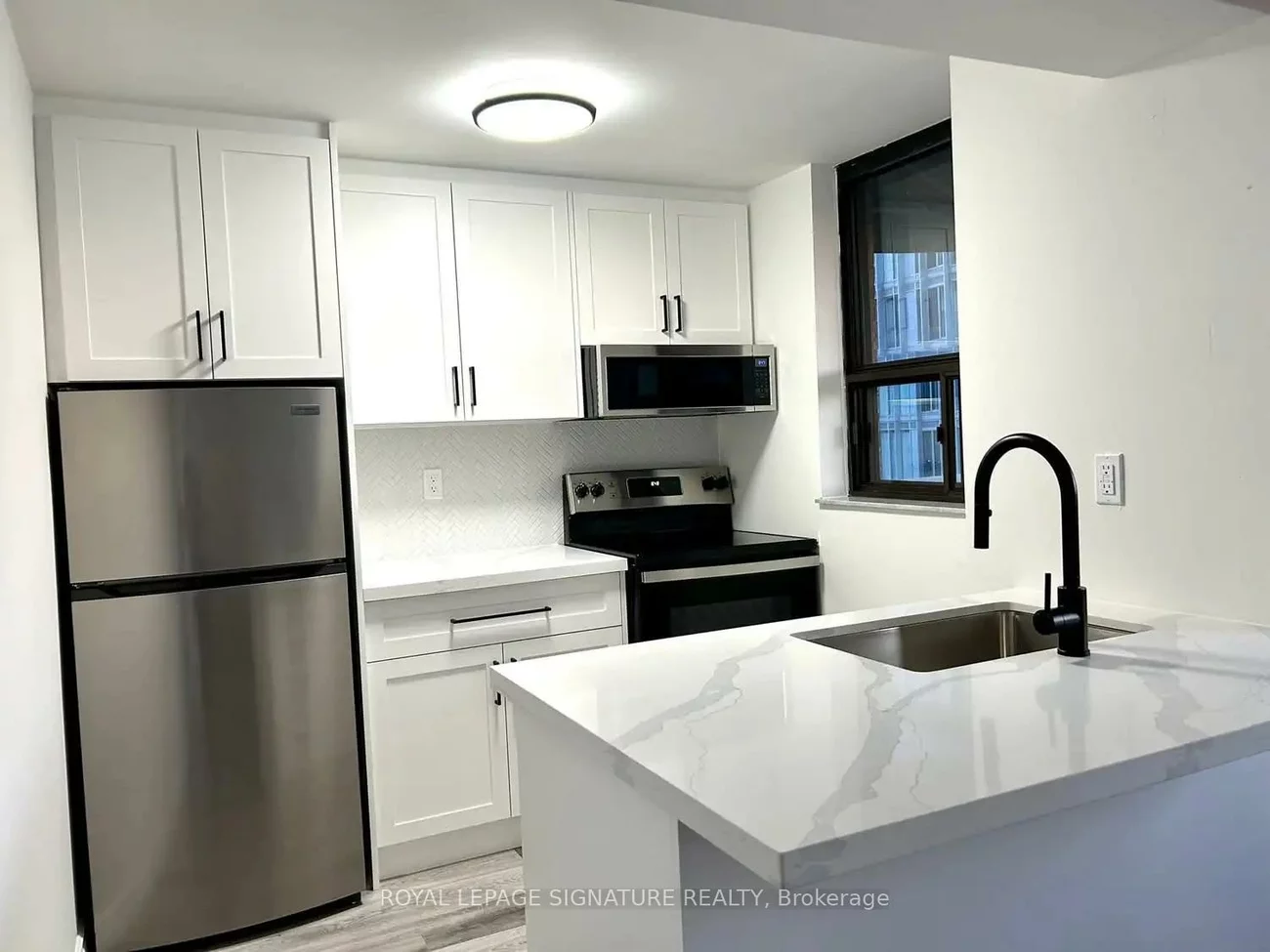 53, Mccaul, Kensington-Chinatown, Toronto