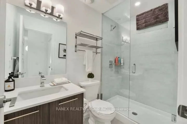 861, Sheppard, Clanton Park, Toronto