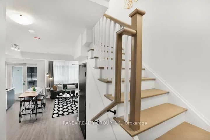 861, Sheppard, Clanton Park, Toronto