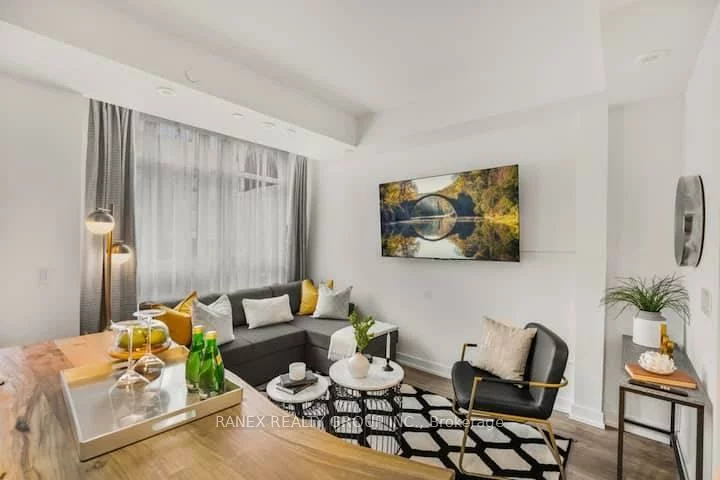 861, Sheppard, Clanton Park, Toronto