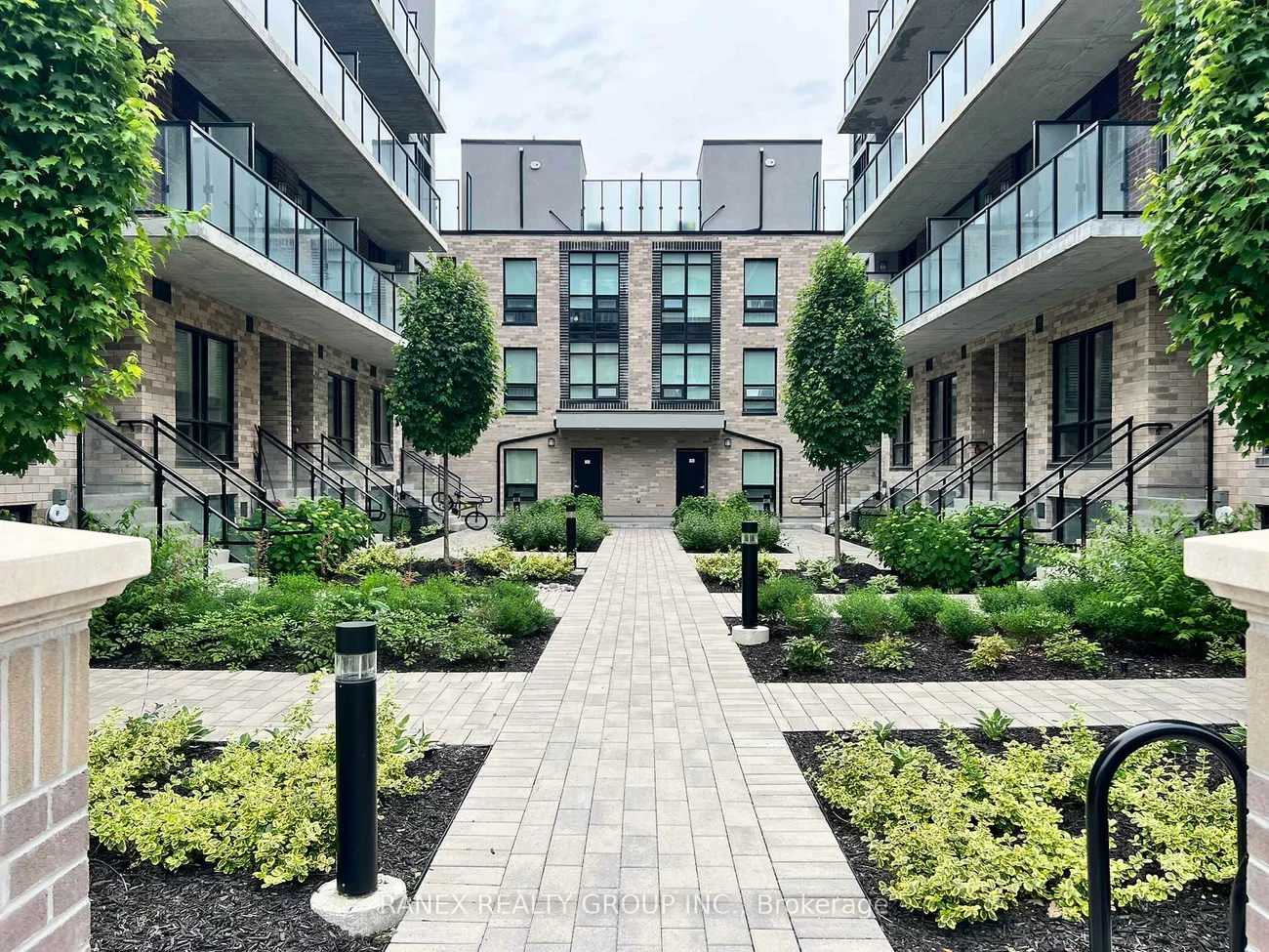 861, Sheppard, Clanton Park, Toronto