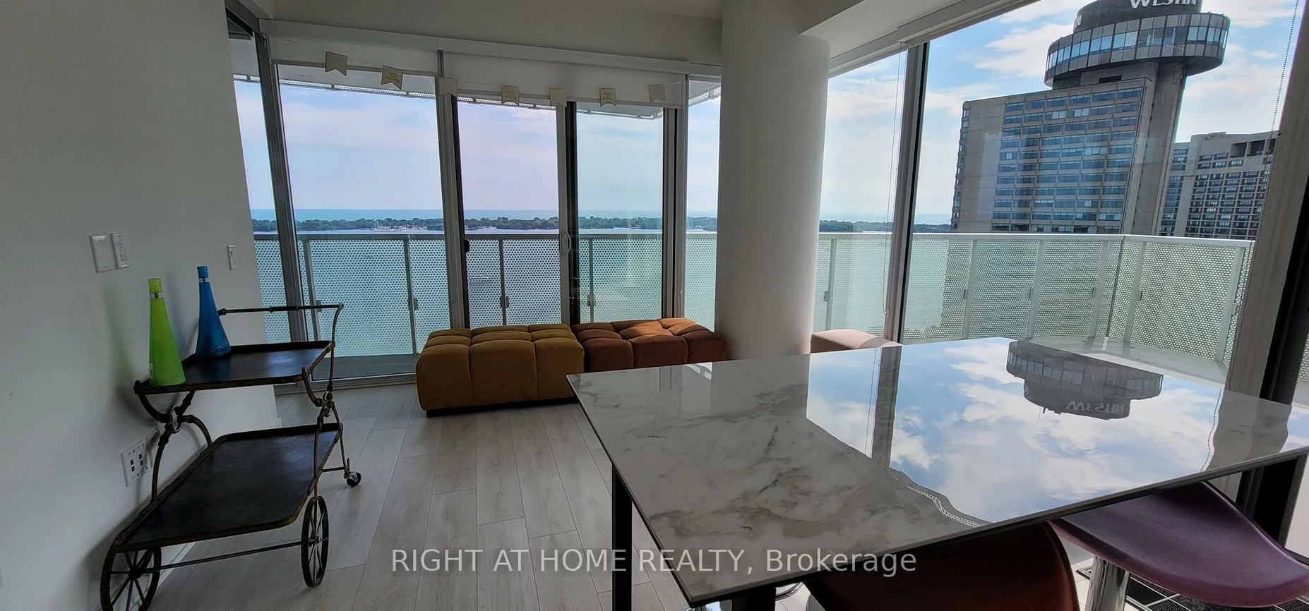 15, Queens Quay, Waterfront Communities C1, Toronto