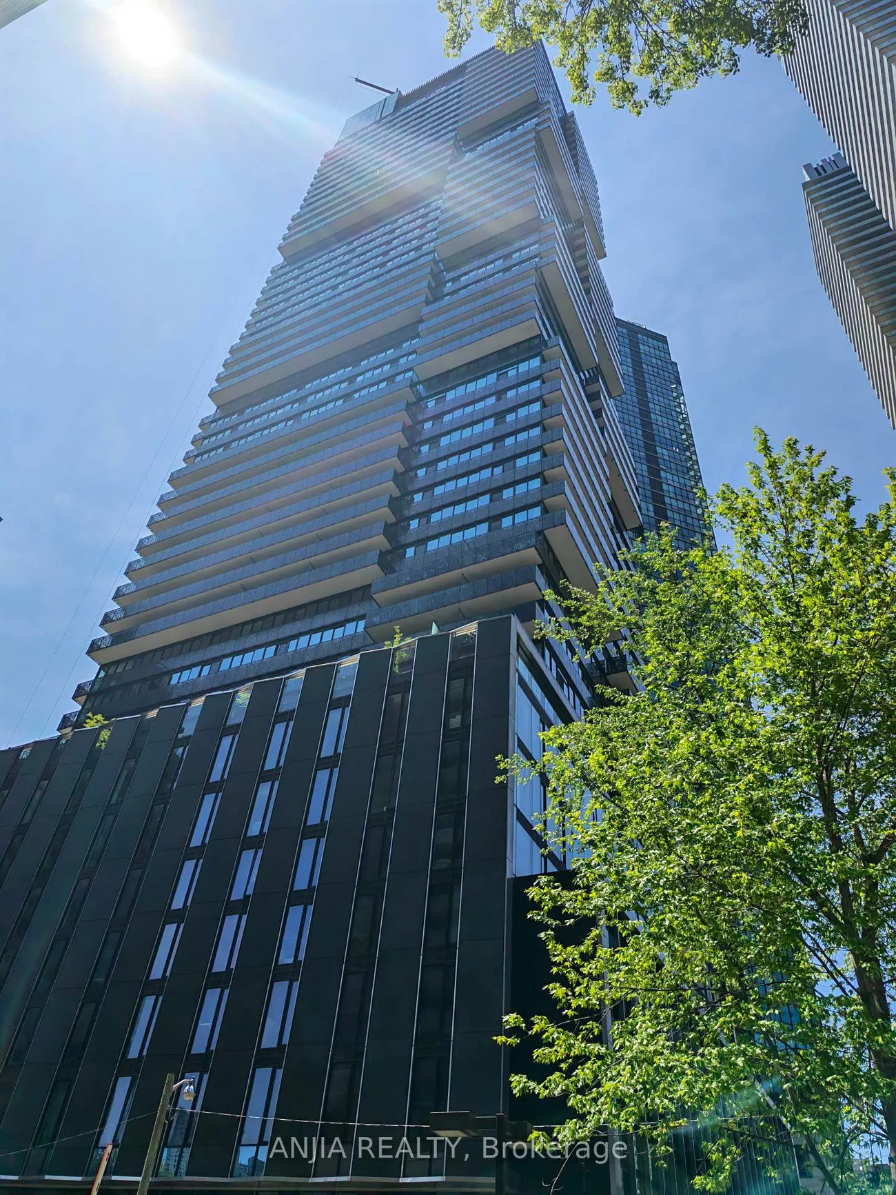 55, Charles, Church-Yonge Corridor, Toronto