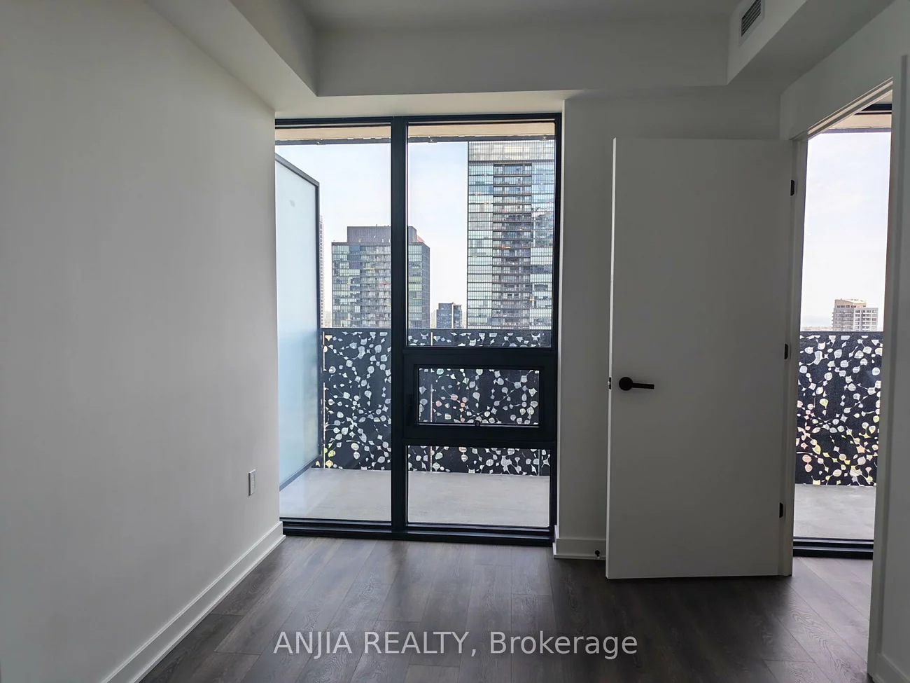 55, Charles, Church-Yonge Corridor, Toronto