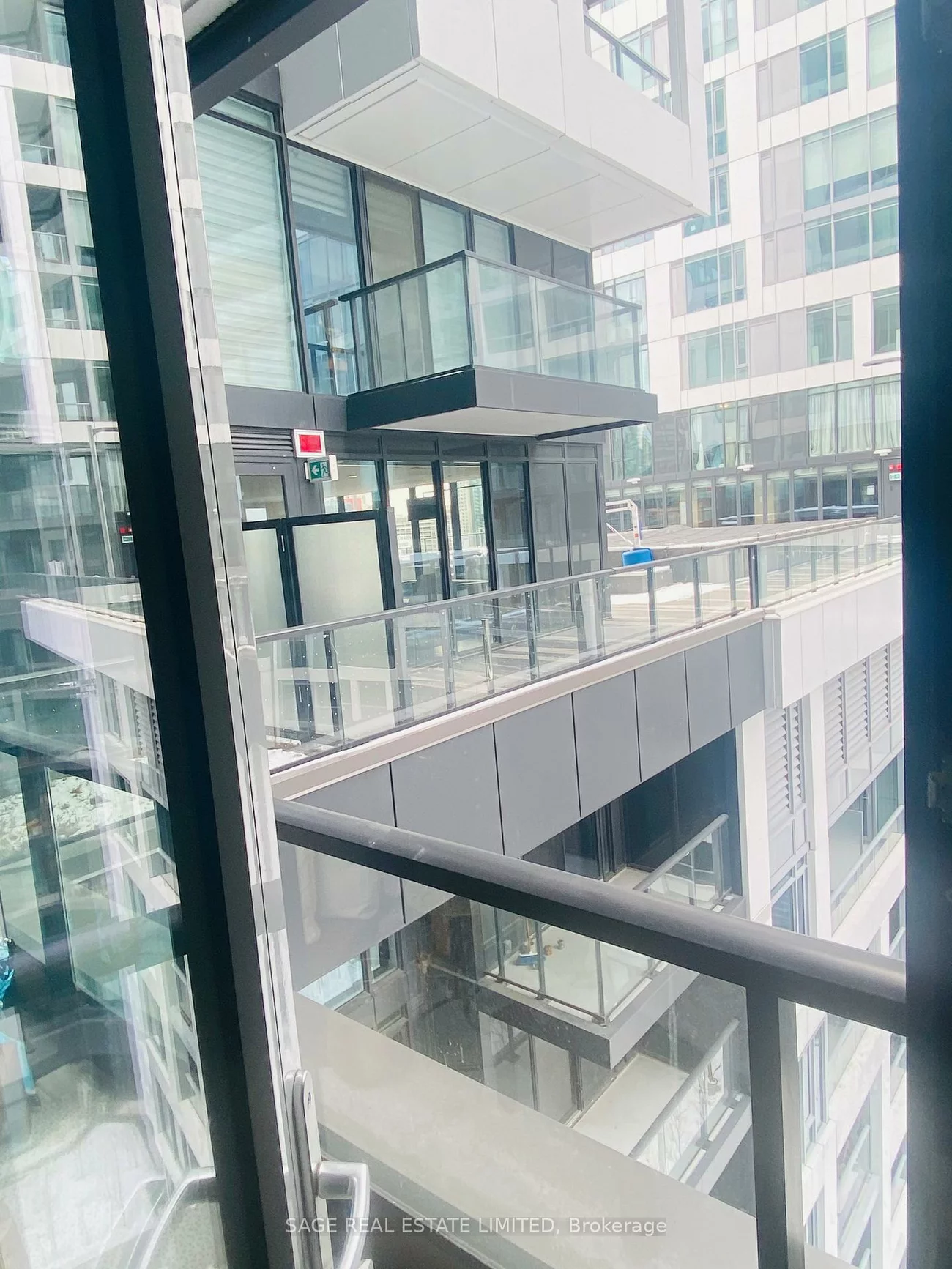 576, front, Waterfront Communities C1, Toronto