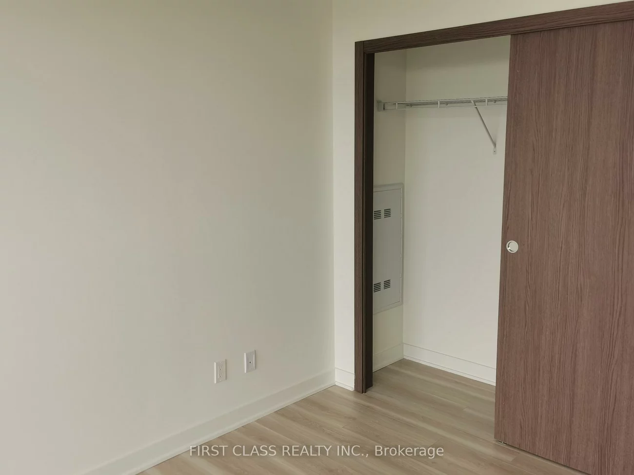 17, Bathurst, Waterfront Communities C1, Toronto