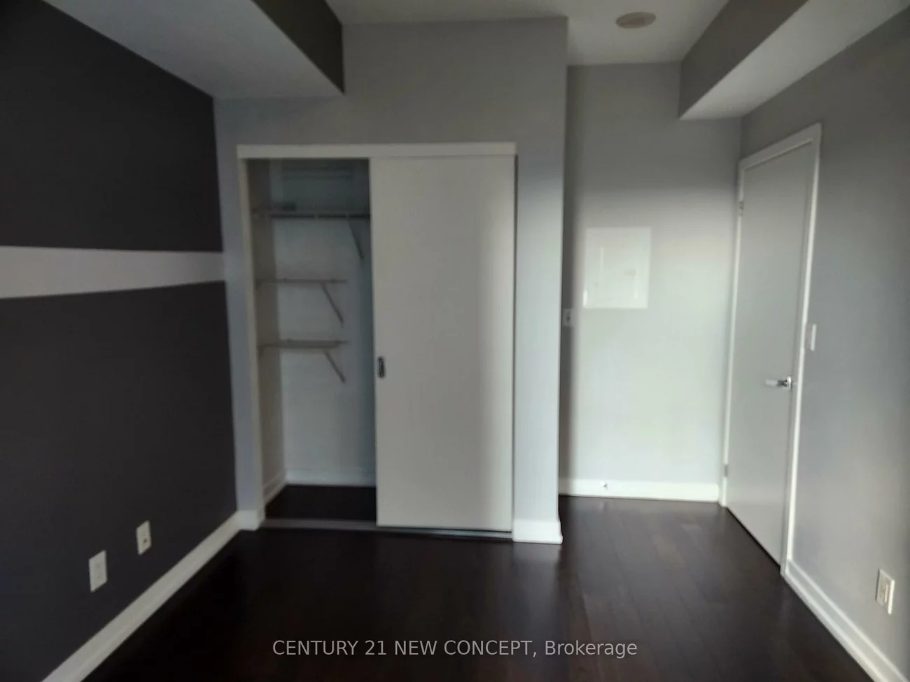 21, Widmer, Waterfront Communities C1, Toronto
