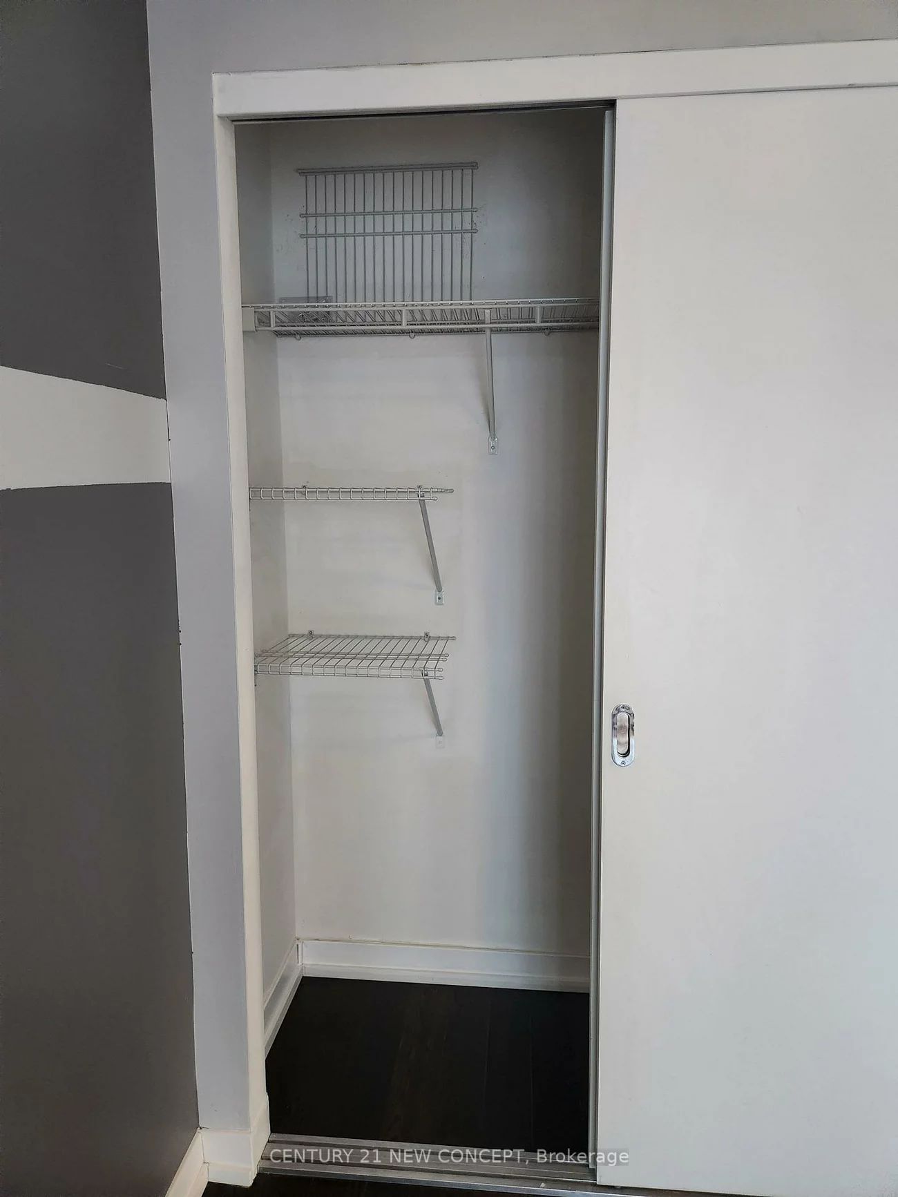 21, Widmer, Waterfront Communities C1, Toronto