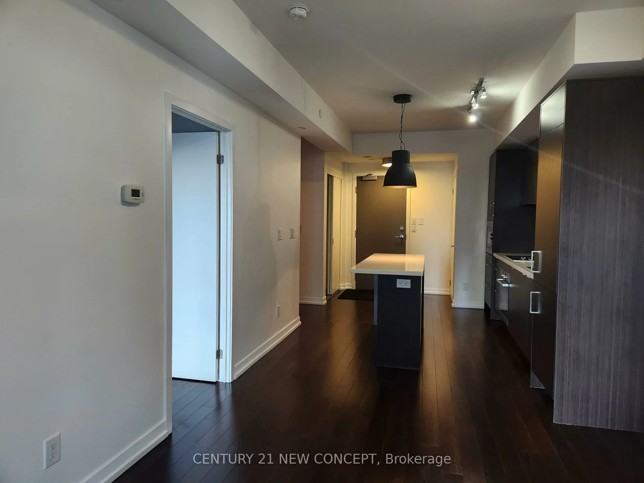 21, Widmer, Waterfront Communities C1, Toronto
