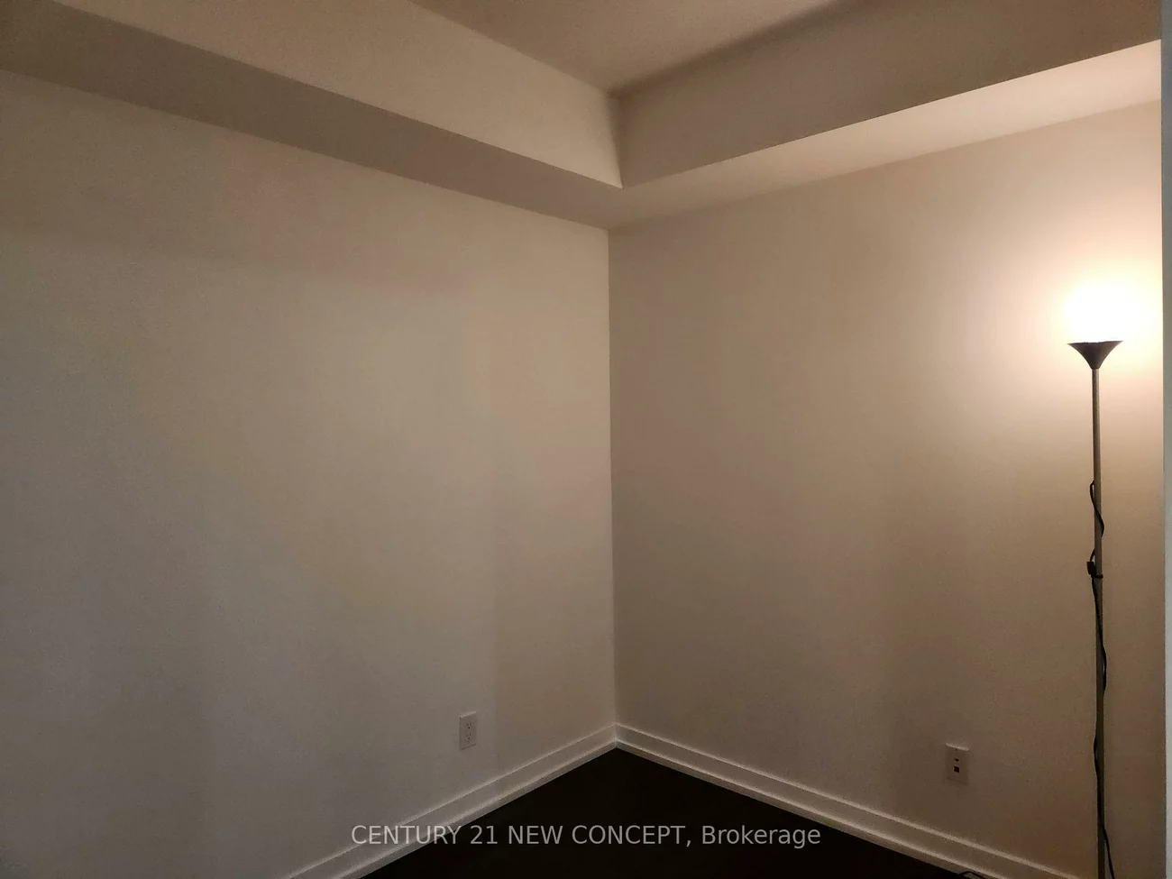 21, Widmer, Waterfront Communities C1, Toronto
