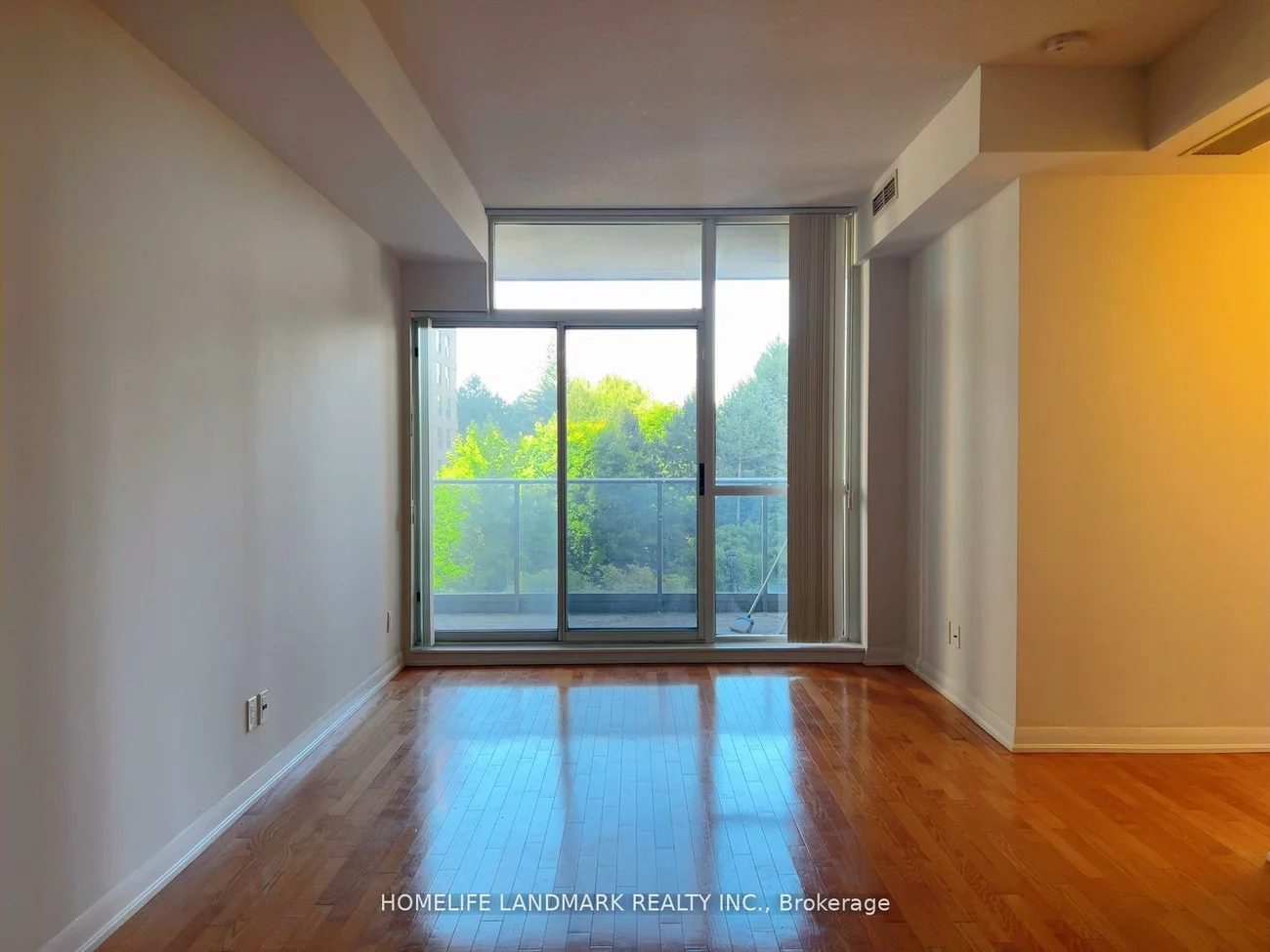5791, Yonge, Newtonbrook East, Toronto