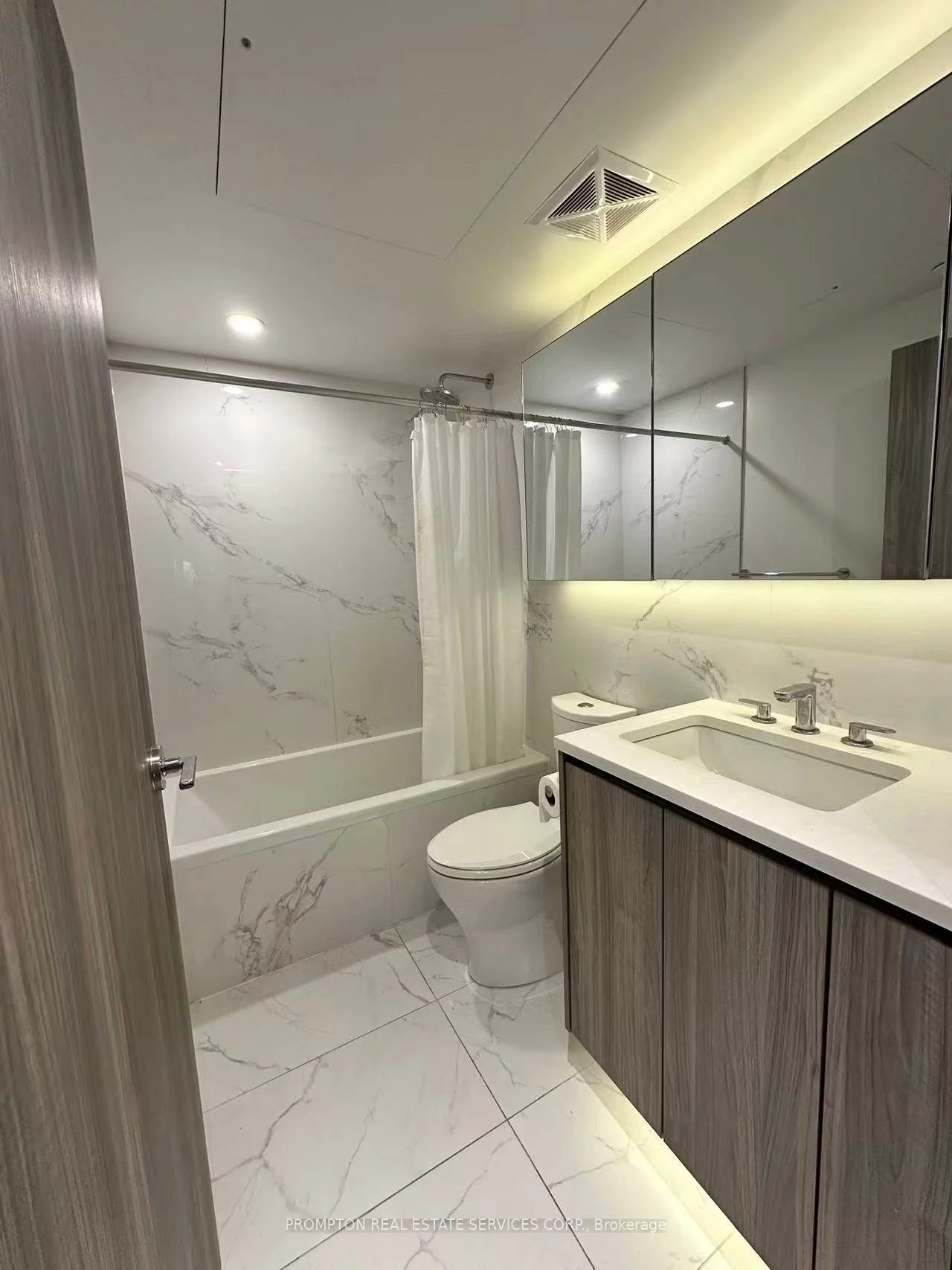 27, McMahon, Bayview Village, Toronto