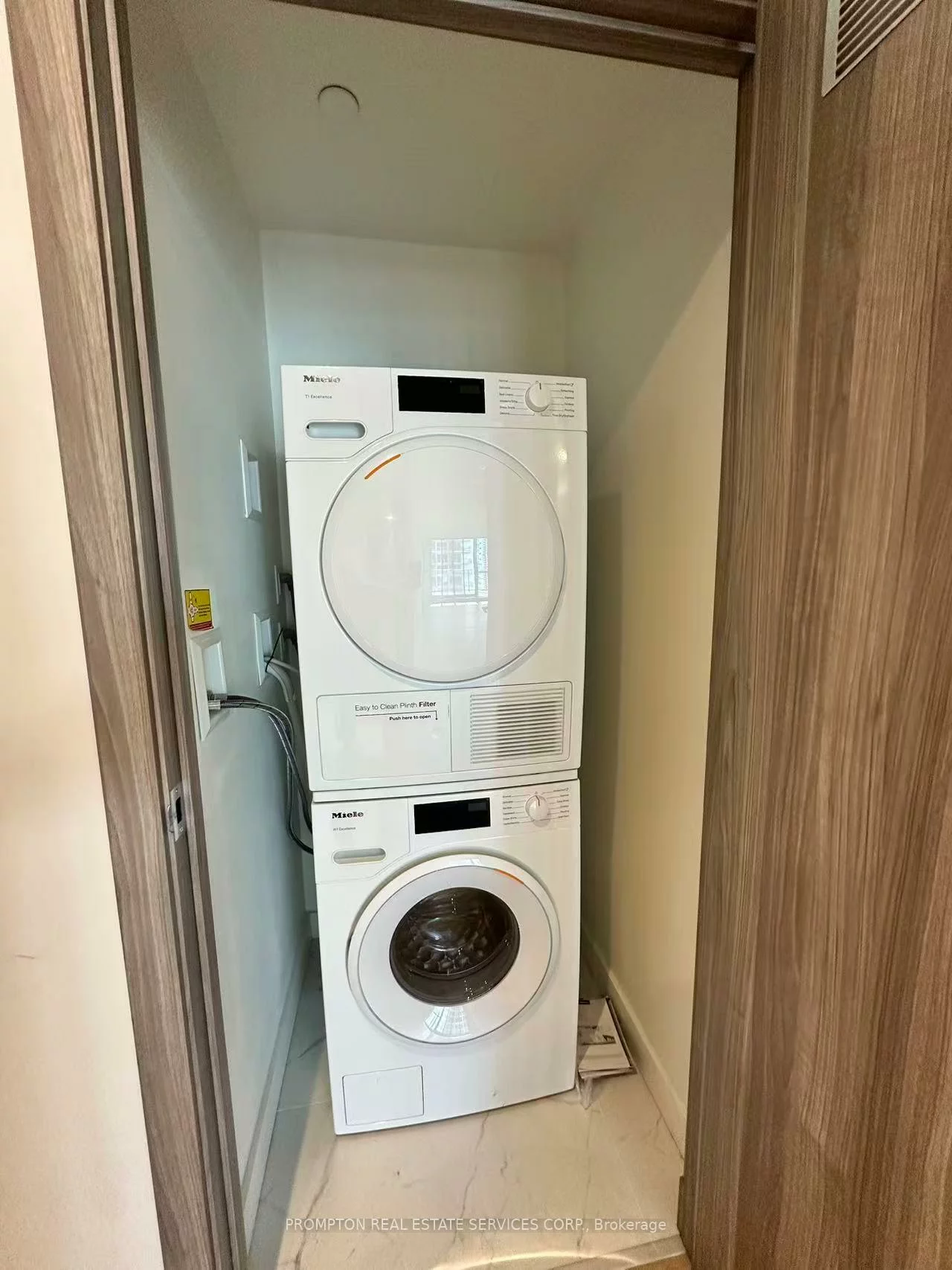 27, McMahon, Bayview Village, Toronto