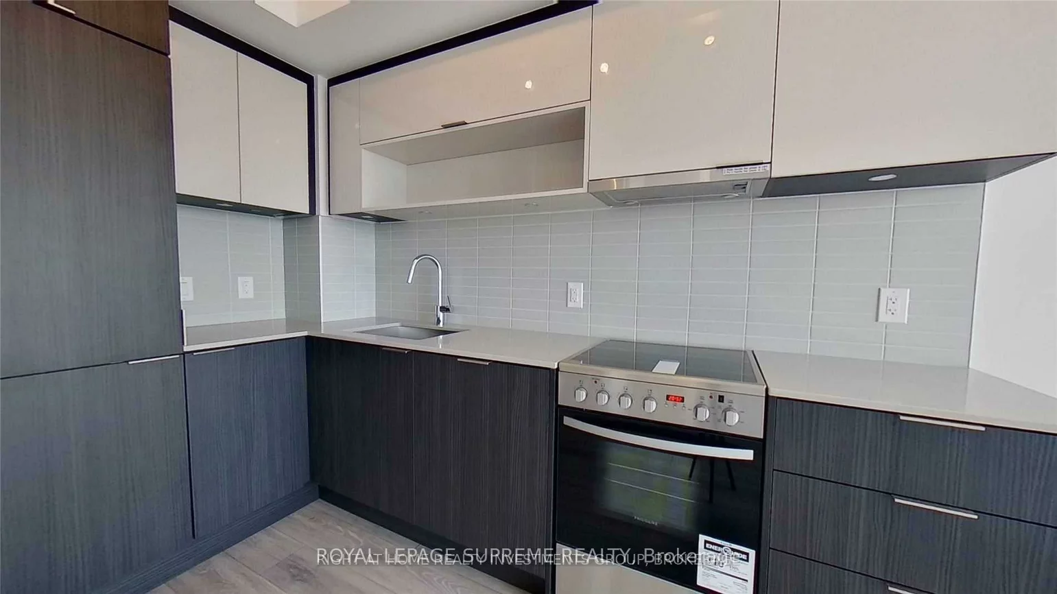 159, Wellesley, Cabbagetown-South St. James Town, Toronto