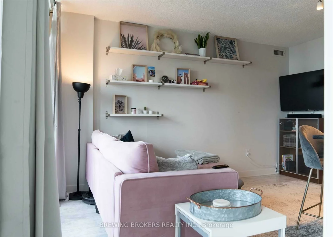 25, Telegram, Waterfront Communities C1, Toronto