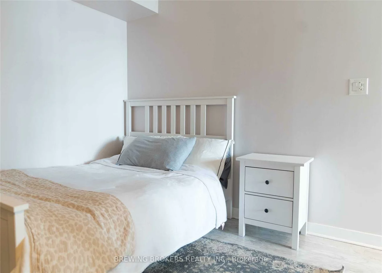 25, Telegram, Waterfront Communities C1, Toronto