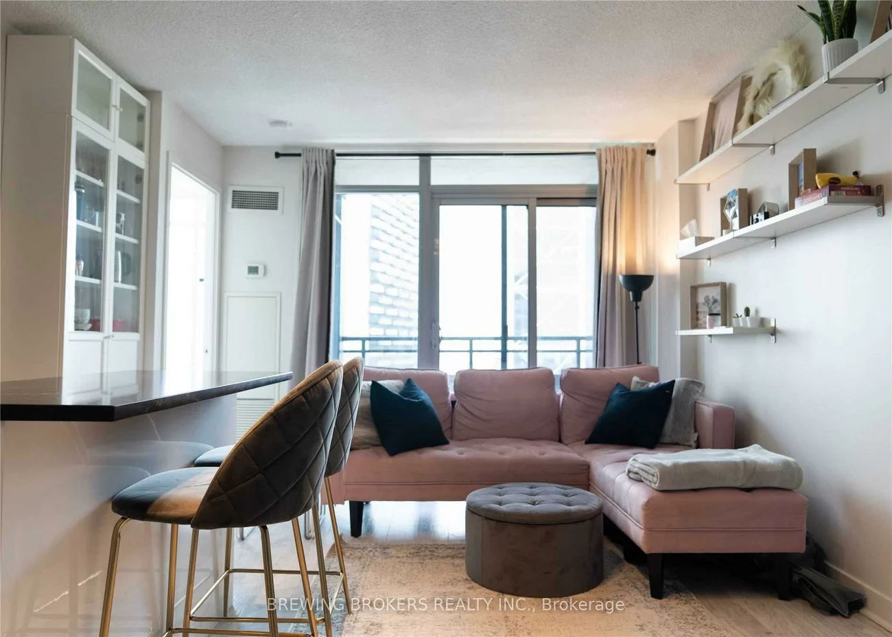 25, Telegram, Waterfront Communities C1, Toronto