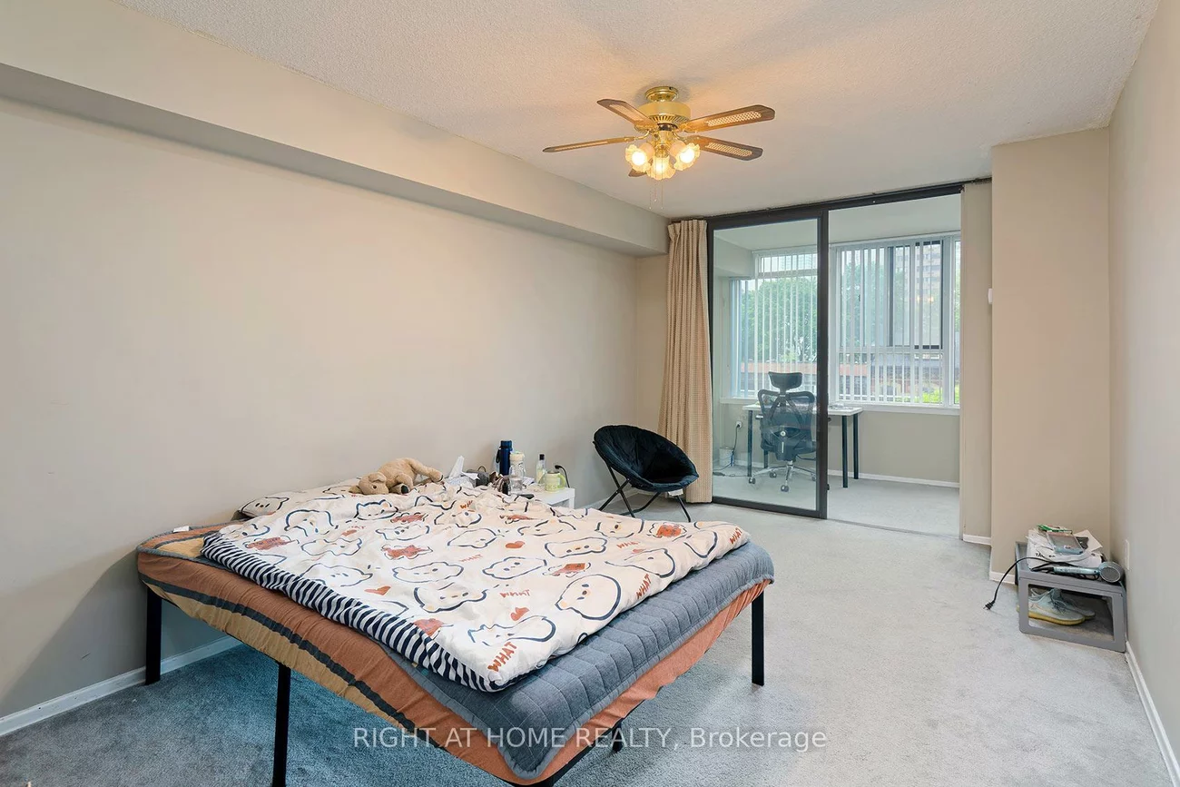 45, Carlton, Church-Yonge Corridor, Toronto