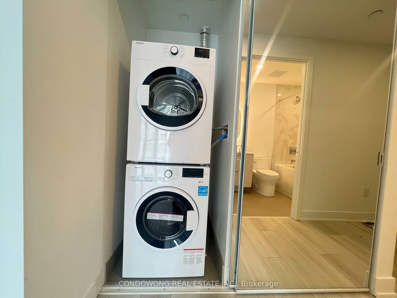 36, Olive, Willowdale East, Toronto