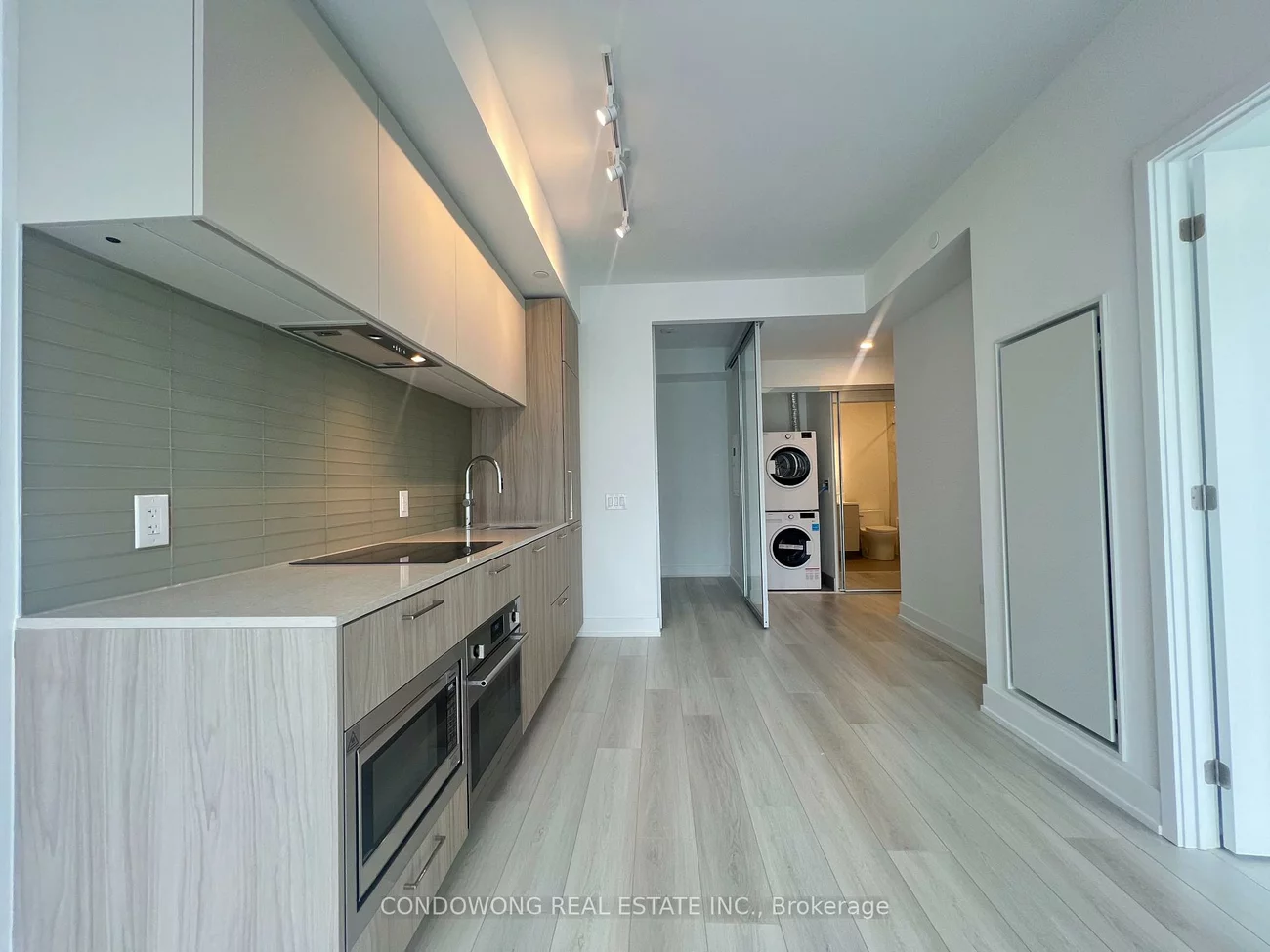 36, Olive, Willowdale East, Toronto