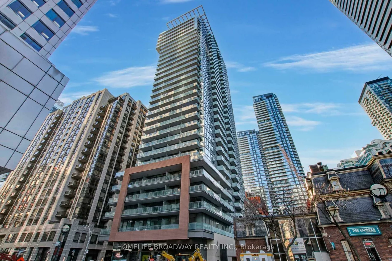 8, Mercer, Waterfront Communities C1, Toronto