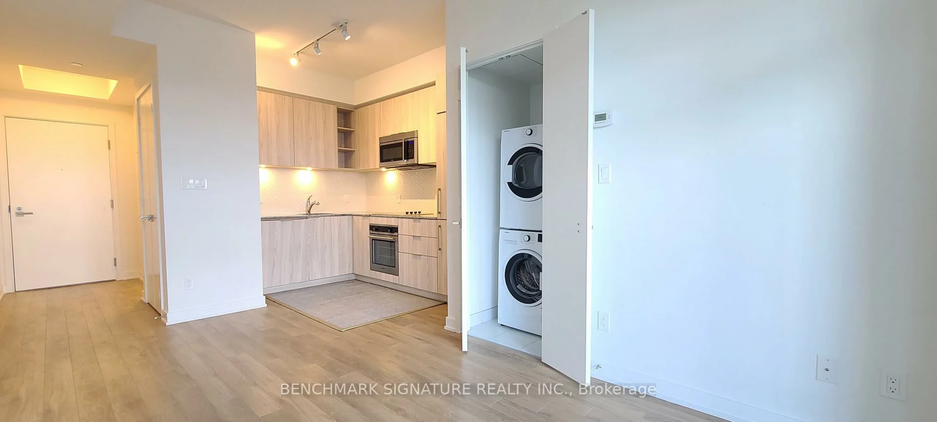 50, Ordnance, Niagara, Toronto