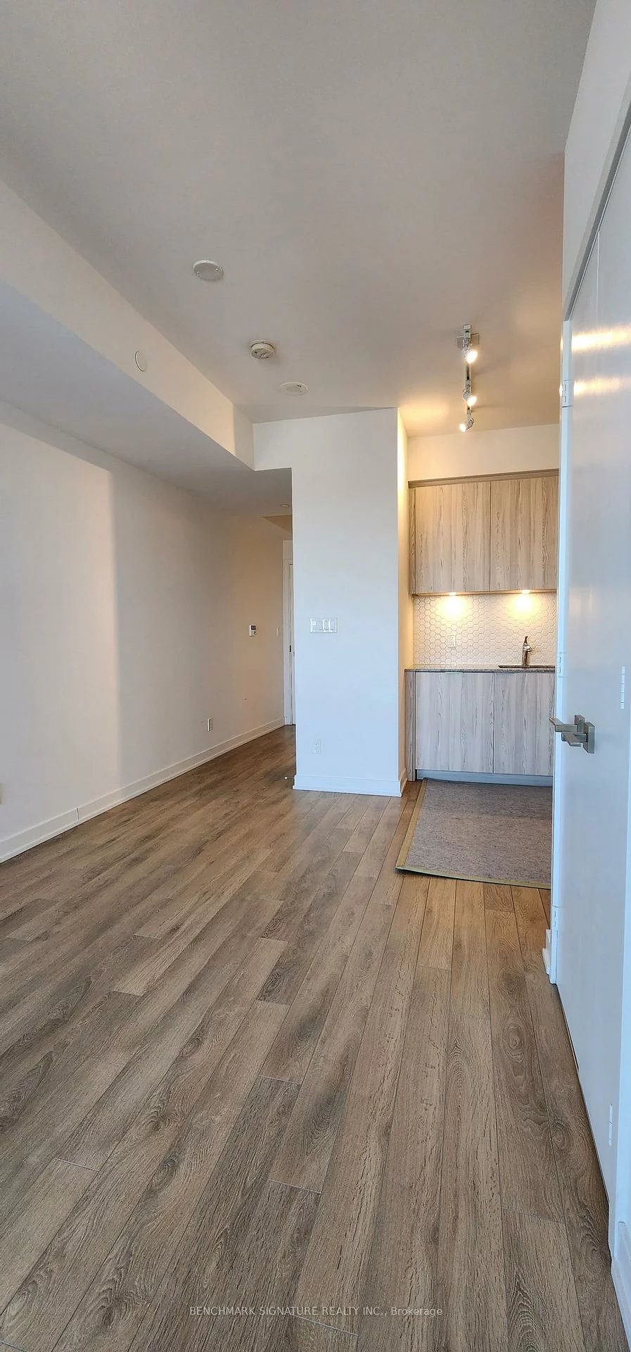 50, Ordnance, Niagara, Toronto