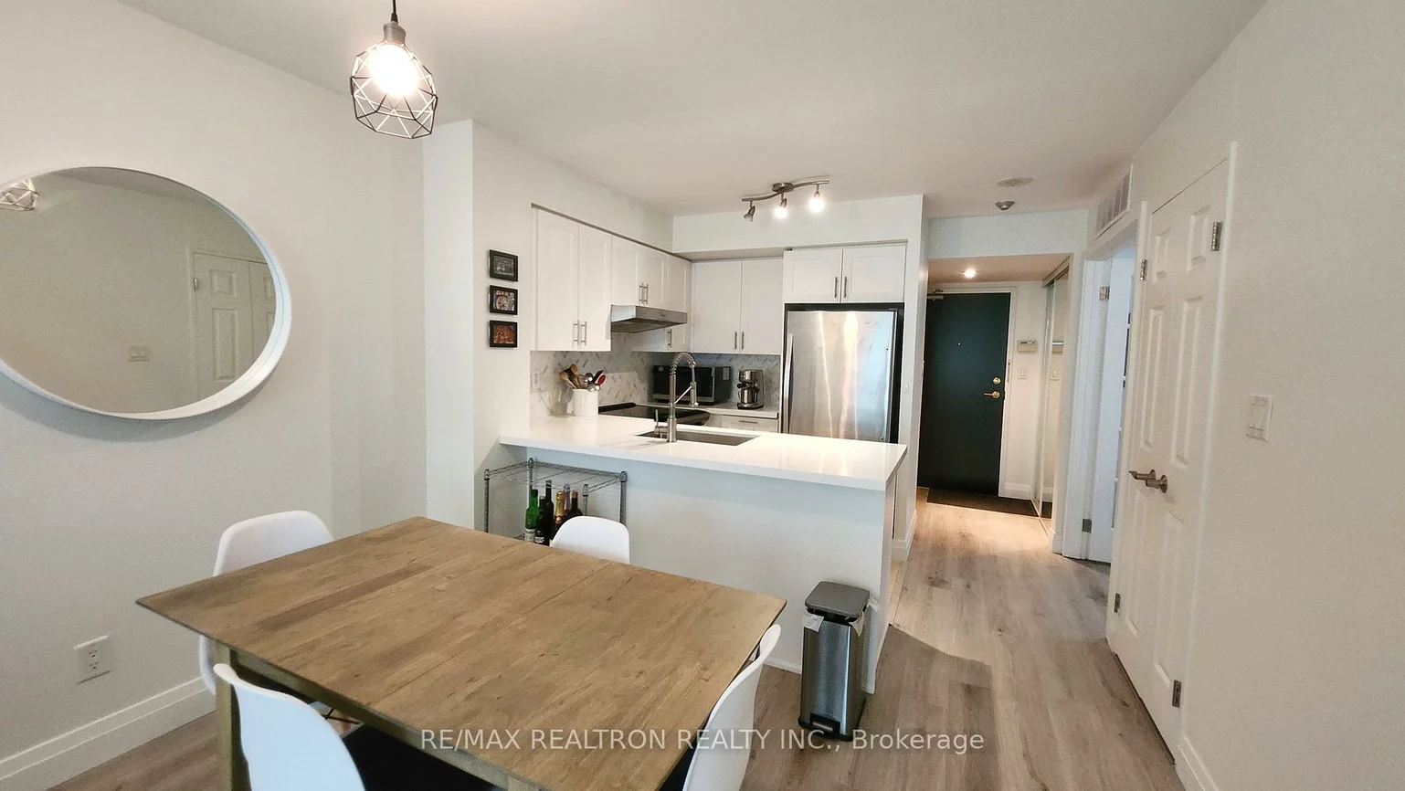 230, King, Moss Park, Toronto