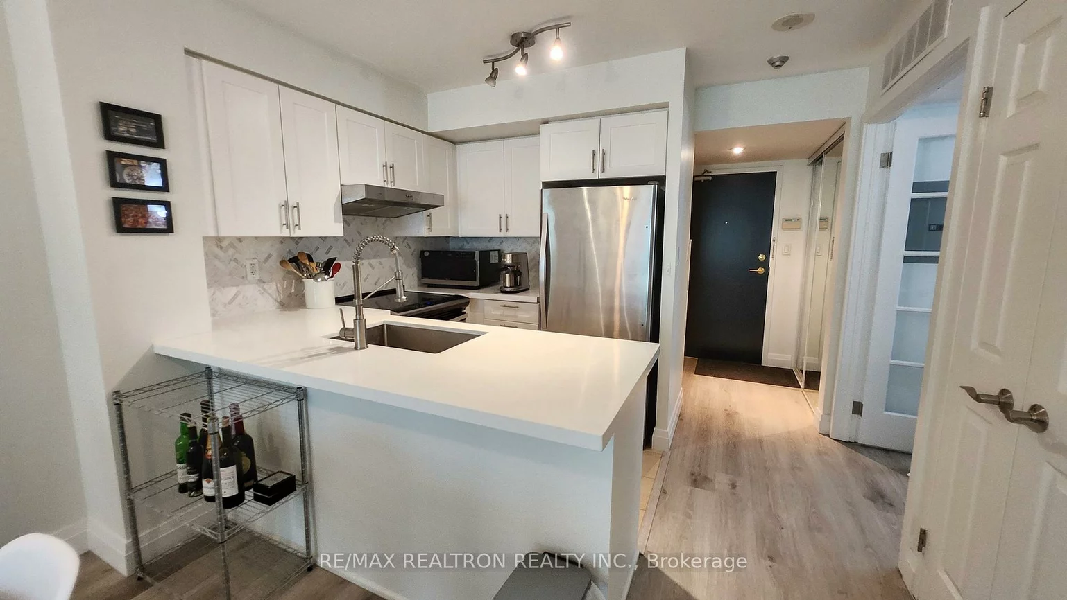 230, King, Moss Park, Toronto
