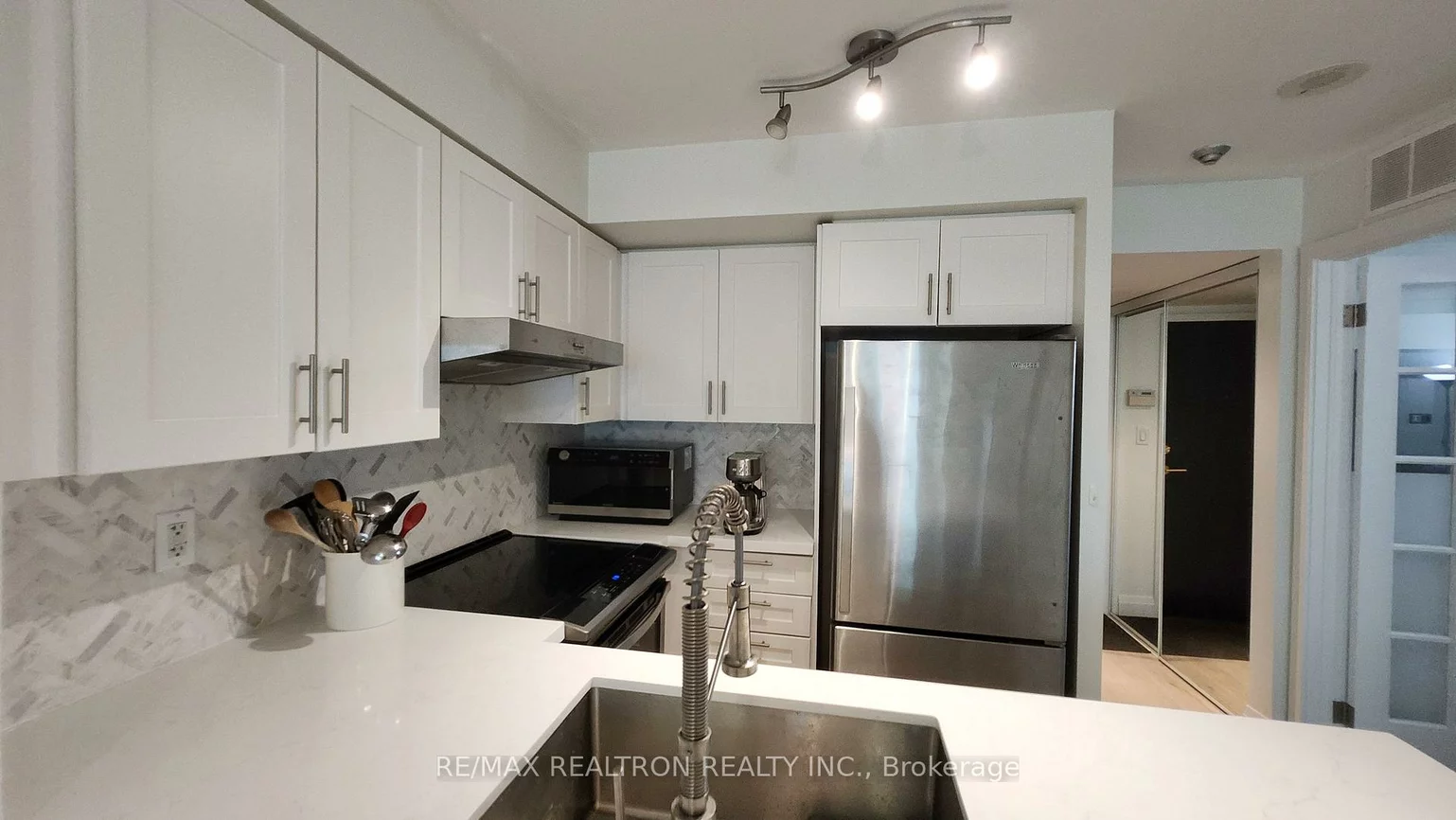 230, King, Moss Park, Toronto