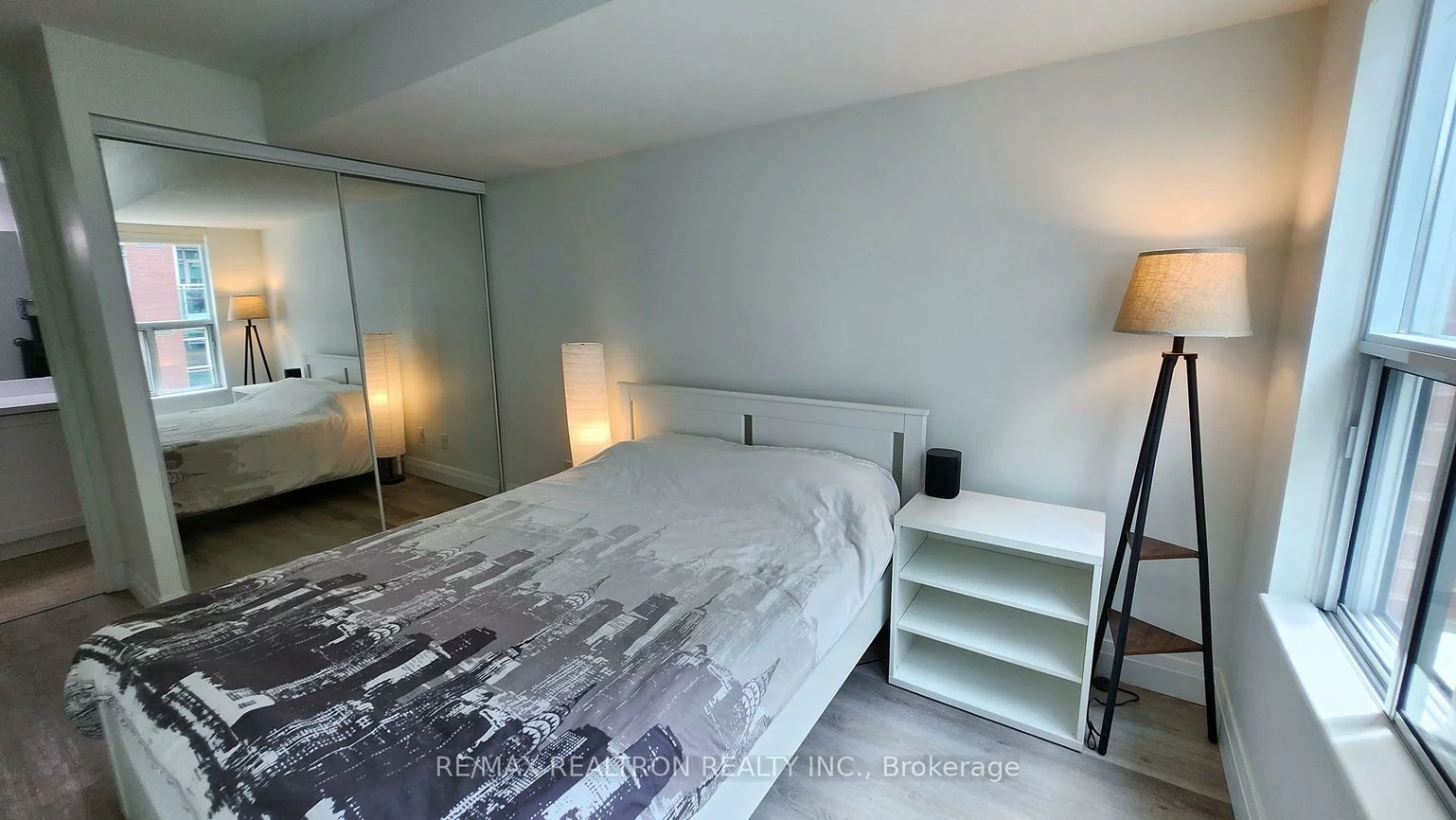 230, King, Moss Park, Toronto