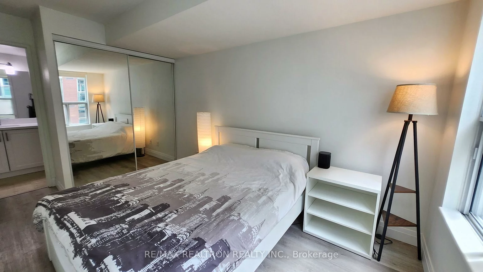 230, King, Moss Park, Toronto