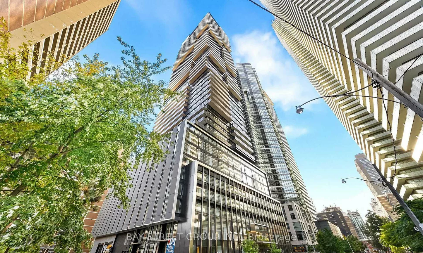 55, Charles, Church-Yonge Corridor, Toronto