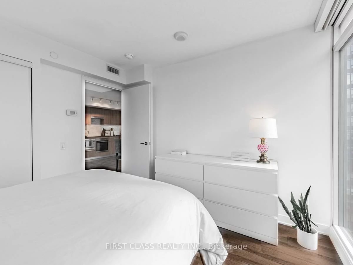 80, Queens Wharf, Waterfront Communities C1, Toronto