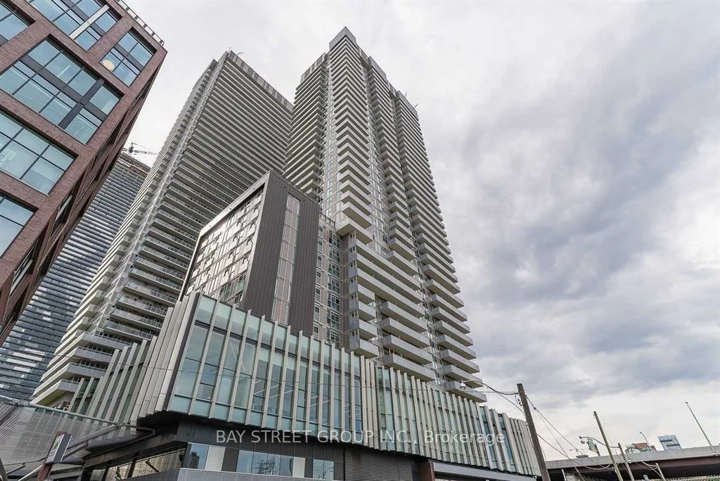 20, richardson, Waterfront Communities C8, Toronto
