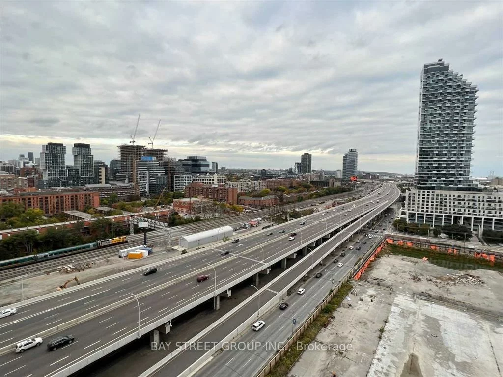 20, richardson, Waterfront Communities C8, Toronto