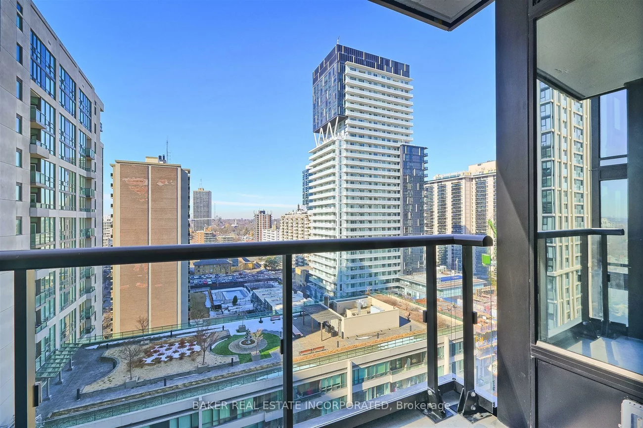 223, Redpath, Mount Pleasant West, Toronto