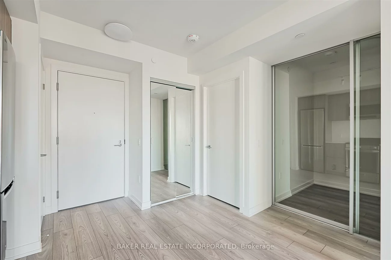 223, Redpath, Mount Pleasant West, Toronto