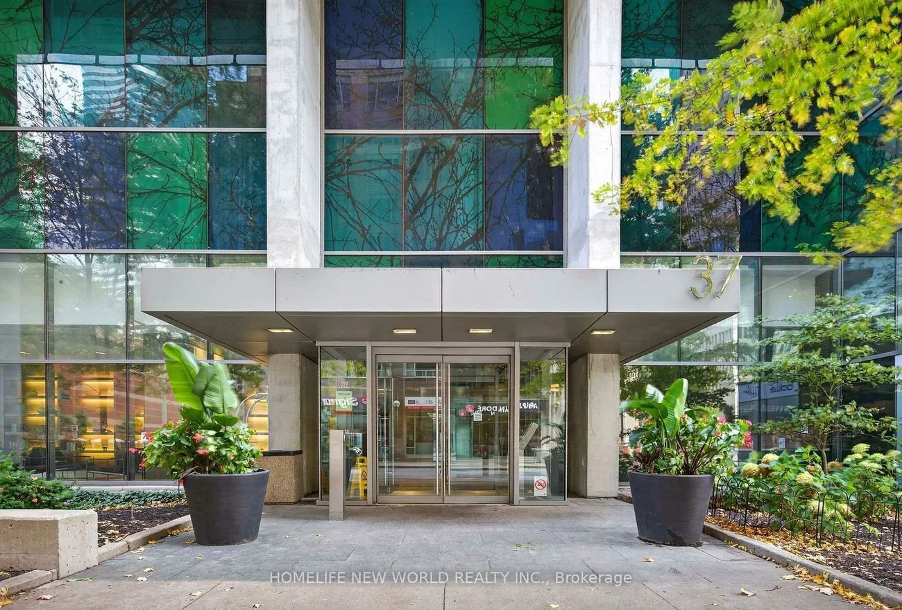 37, Grosvenor, Bay Street Corridor, Toronto