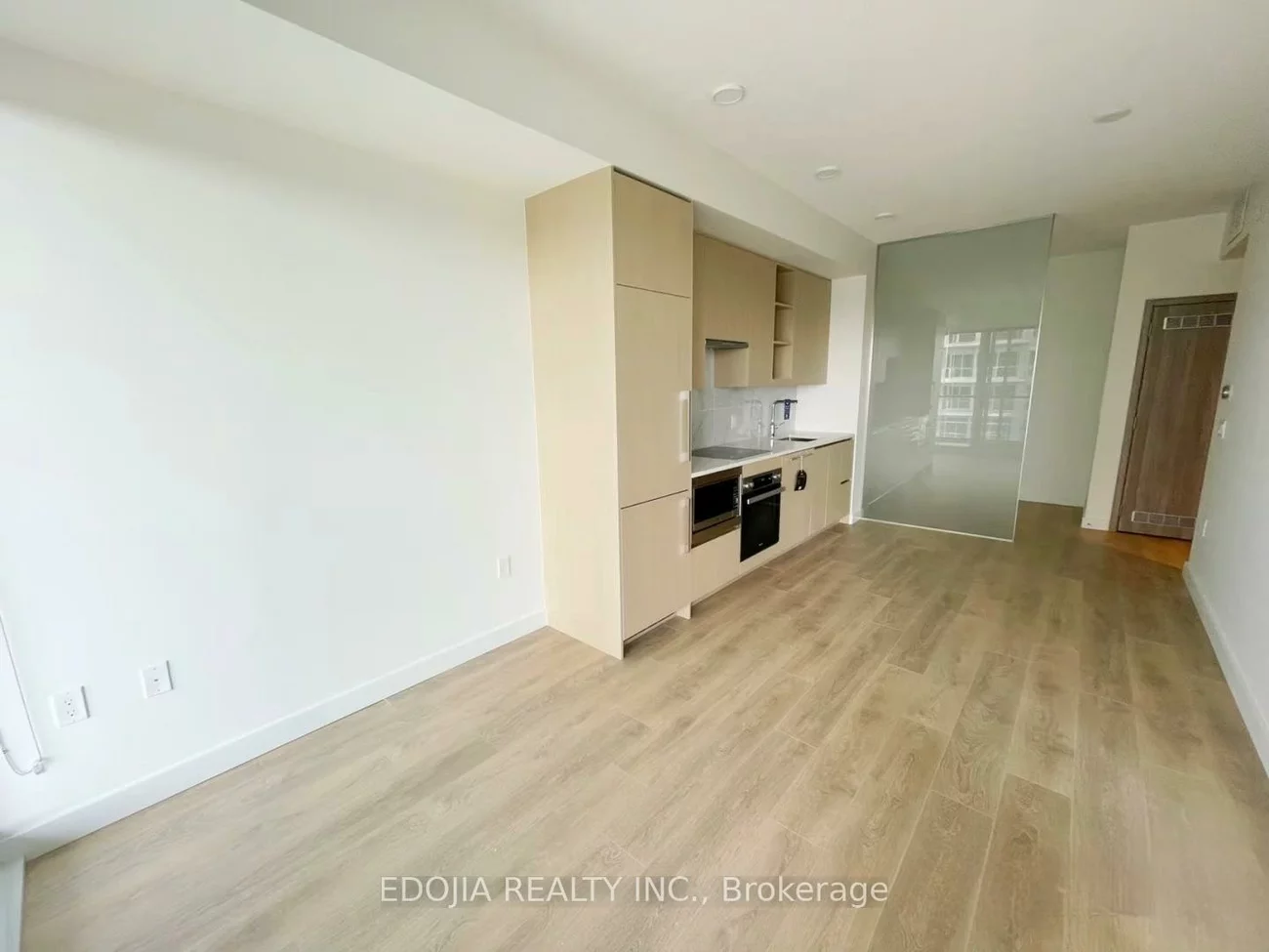85, McMahon, Bayview Village, Toronto