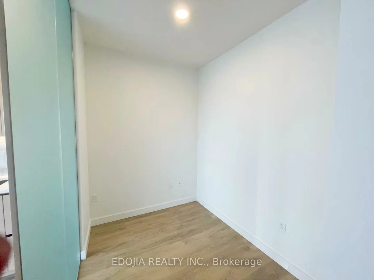 85, McMahon, Bayview Village, Toronto